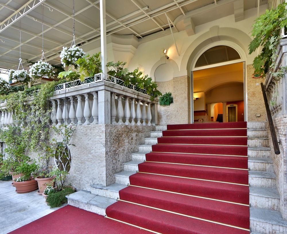 Hotel Biasutti Lido di Venezia Exterior photo